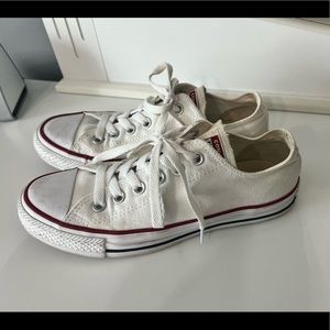 Low top converse
